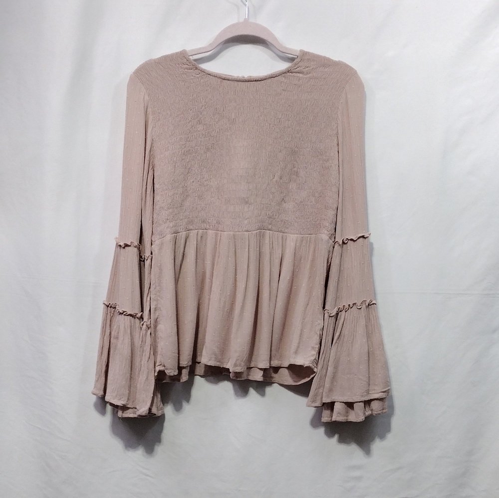 American Eagle Smocked Bell Sleeve Top Women's M Pale Pink Babydoll Barbiecore - Picture 2 of 9
